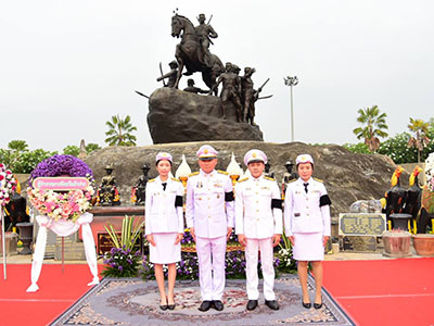 พิธีวางพวงมาลาถวายสักการะพระบรมราชานุสาวรีย์ สมเด็จพระนเรศวรมหาราช เนื่องในวันคล้ายวันสวรรคต ๒๕ เมษายน (วันที่ ๒๕ เมษายน ๒๕๖๙)