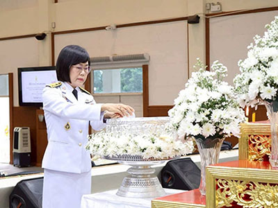 พิธีถวายน้ำสรงพระศพ เบื้องหน้าพระรูป สมเด็จพระเจ้าลูกเธอ เจ้าฟ้าพัชรกิติยาภา นเรนทิราเทพยวดี กรมหลวงราชสาริณีสิริพัชร มหาวัชรราชธิดา พิธีบำเพ็ญกุศลสวดพระอภิธรรมถวายพระกุศลแด่ สมเด็จพระเจ้าลูกเธอ เจ้าฟ้าพัชรกิติยาภา นเรนทิราเทพยวดี กรมหลวงราชสาริณีสิริพัชร มหาวัชรราชธิดา (วันที่ ๑๓ มิถุนายน ๒๕๖๙)